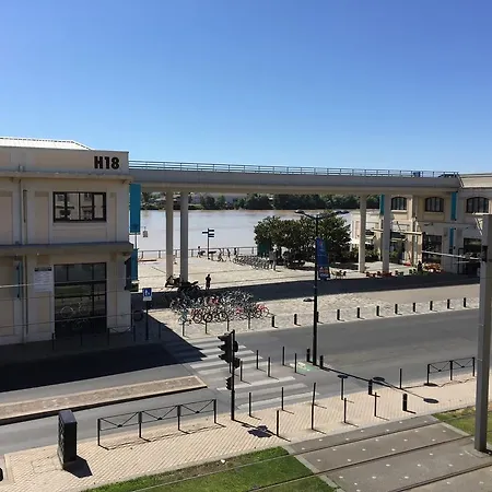 Apartman Le 42 *